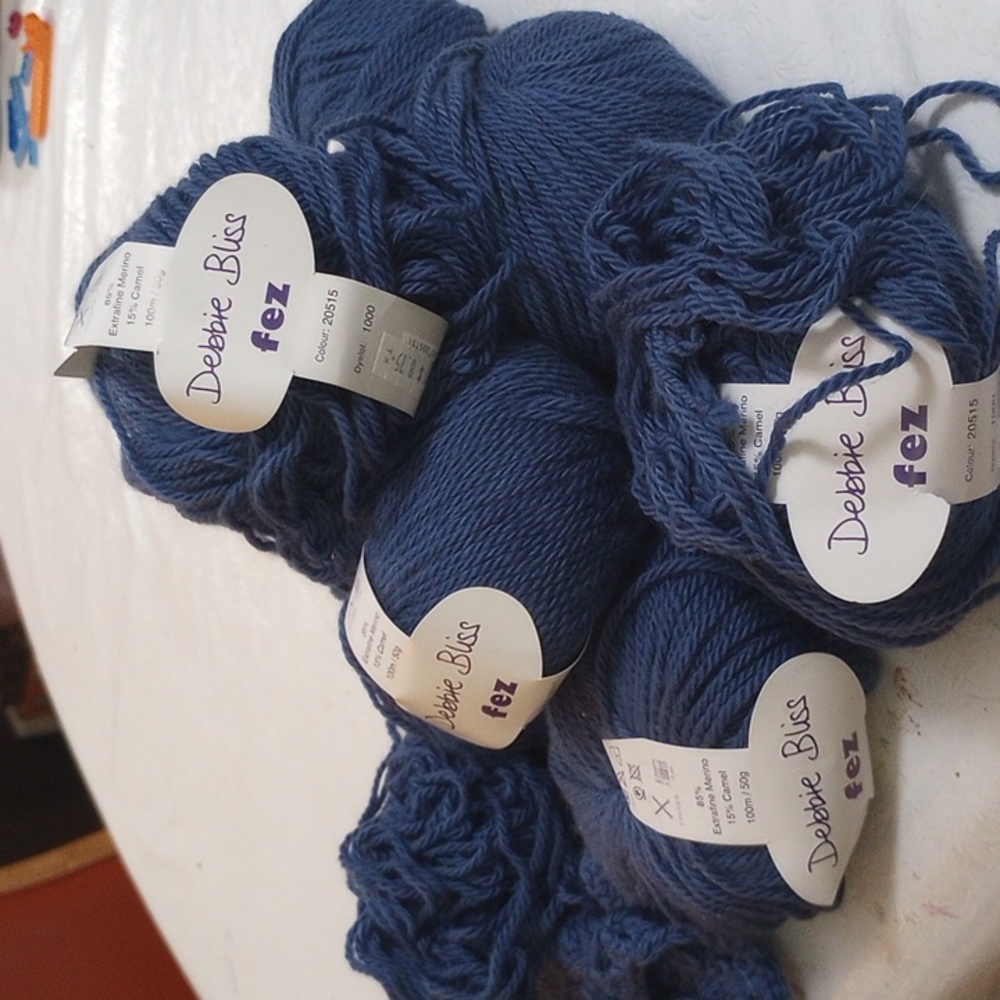 Debbie Bliss fez yarn